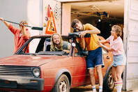 VALMIERAS TEĀTRA IZRĀDE "PAGALMS ATDZĪVOJAS"